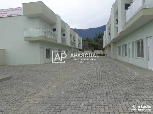 # - Sobrado para Venda em Caraguatatuba - SP - 1