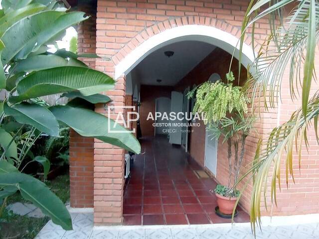 #2053 - Casa para Venda em Caraguatatuba - SP